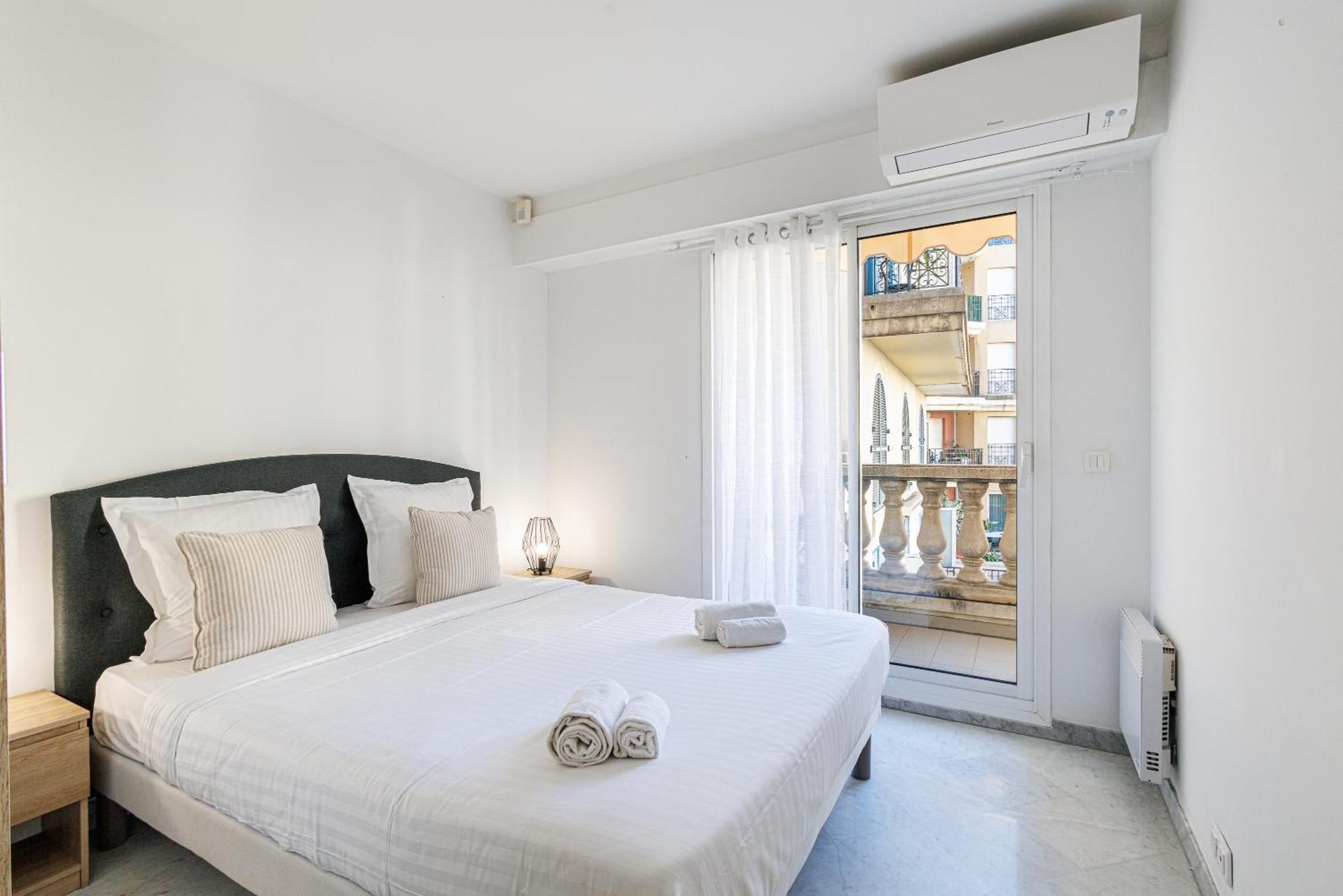 Le Victoria, Elegant T2 Au Bord Des Plages, Piscine, Sauna Menton Exterior foto